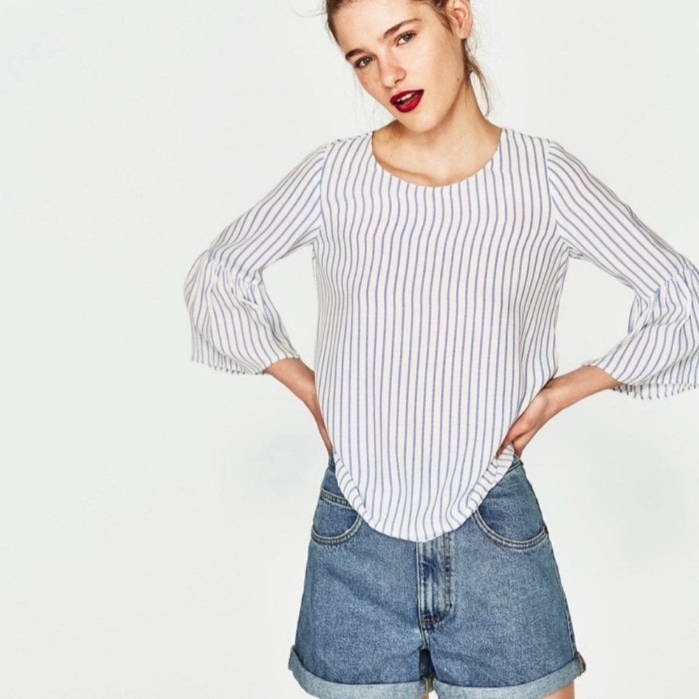 🤍🆕Zara by Trafaluc White and Blue Relaxed Bell Sleeve Blouse ✨NWT✨